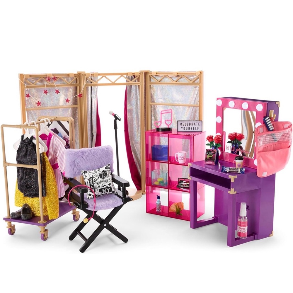 American girl Kavi backstage